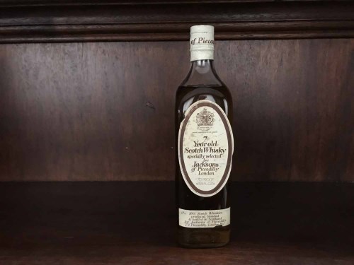 Lot 28 - JACKSONS OF PICCADILLY AGED 7 YEARS Blended...