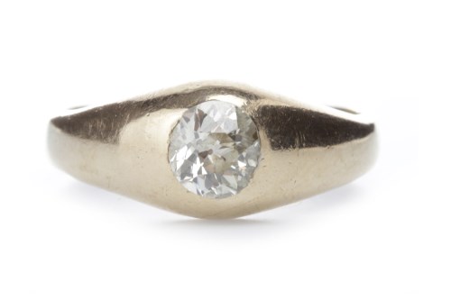 Lot 202 - VICTORIAN STYLE DIAMOND SINGLE STONE RING set...
