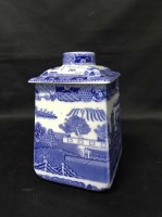 Lot 164 - LOT OF BLUE AND WHITE CERAMICS including...