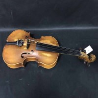 Lot 389 - VIOLIN WITH TWO PIECE BACK
