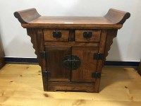 Lot 423 - SMALL CHINESE STYLE CABINET