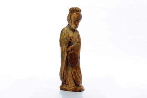Lot 1121 - EARLY 20TH CENTURY CHINESE IVORY CARVING OF A...