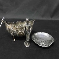 Lot 93 - SILVER DISH on four feet and with two handles,...