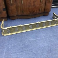 Lot 267 - VICTORIAN BRASS FIRE EDGE