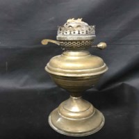 Lot 293 - GROUP OF OIL LAMPS AND GLASS SHADES