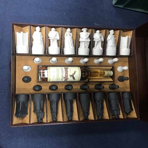 Lot 324 - BEANEAGLES THISTLE AND RISE CHESS SET
