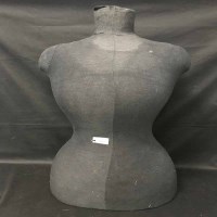 Lot 476 - SHOP MODEL BUST