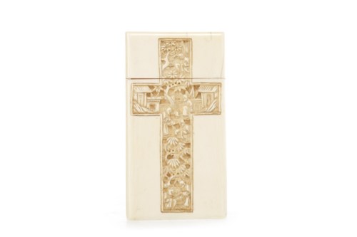 Lot 1074 - EARLY 20TH CENTURY CHINESE IVORY CARD CASE...