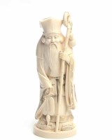 Lot 365 - EARLY 20TH CENTURY CHINESE IVORY FIGURE OF A...