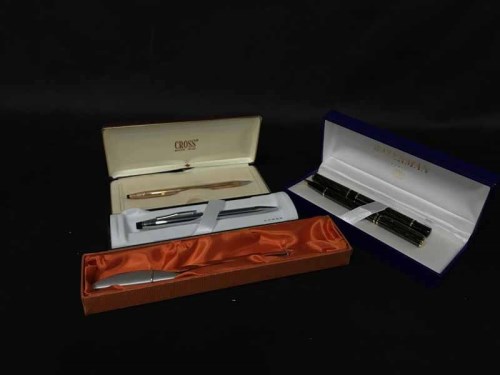 Lot 36 - WATERMAN LAUREAT FOUNTAIN PEN in original case;...