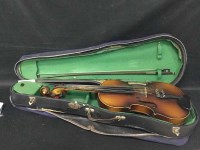 Lot 104 - REPRODUCTION VIOLIN with carry case