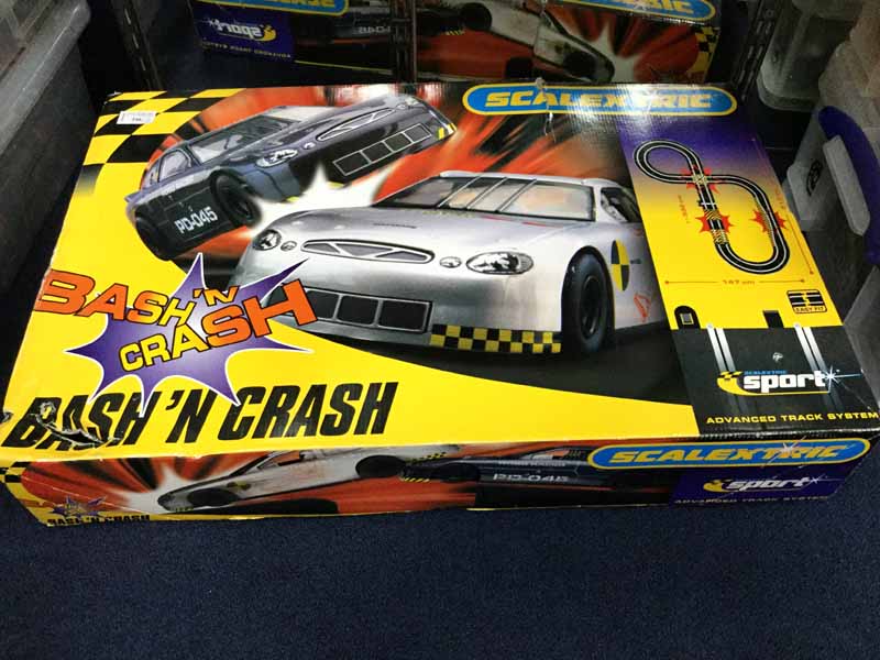 Scalextric bash sales n crash