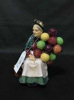 Lot 289 - ROYAL DOULTON FIGURE 'Old Balloon Seller' HN1315