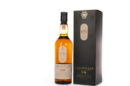 Lot 1087 - LAGAVULIN AGED 16 YEARS WHITE HORSE DISTILLERS...