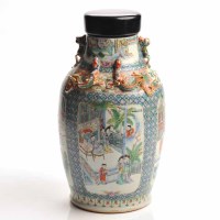 Lot 449 - LARGE CHINESE FAMILLE VERTE VASE with lizards...