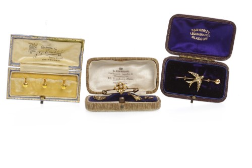 Lot 177 - TWO EDWARDIAN SEED PEARL BROOCHES one with a...