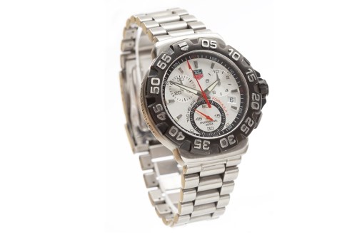Lot 833 - GENTLEMAN'S TAG HEUER FORMULA 1 STAINLESS...