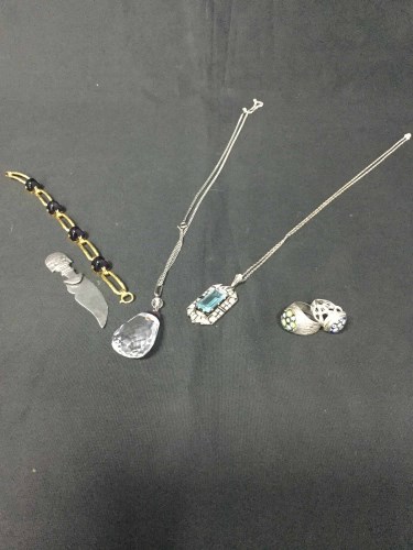 Lot 17 - ART DECO PENDANT on chain; along with a...