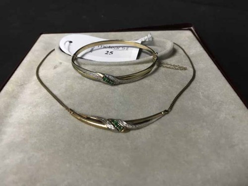 Lot 25 - EMERALD AND DIAMOND NECKLET AND BANGLE in nine...
