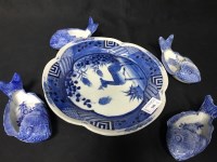 Lot 186 - CHINESE BLUE AND WHITE FISH DISHES AND PLATE