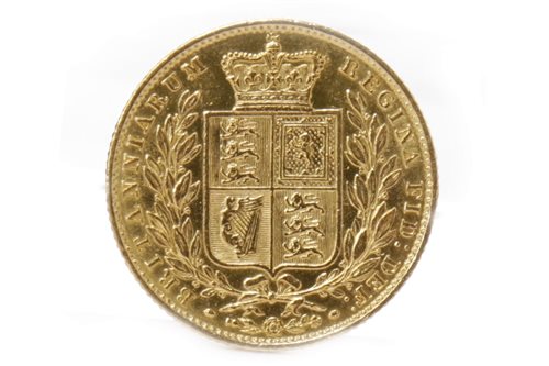 Lot 560 - A GOLD SOVEREIGN, 1852