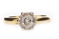Lot 130 - A DIAMOND SOLITAIRE RING