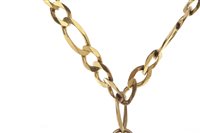 Lot 40 - A CURB LINK CHAIN WITH GEM SET FOB