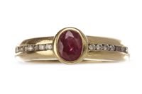 Lot 120 - A DIAMOND AND RED GEM SET RING
