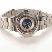 Lot 781 - LADY'S STAINLESS STEEL OMEGA GENEVE DYNAMIC...