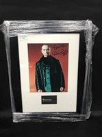 Lot 152 - SIGNED PICTURE OF ROBERT CARLYLE