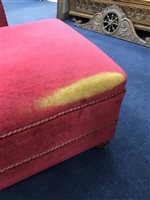 Lot 183 - A CHESTERFIELD STYLE THREE SEATER SOFA