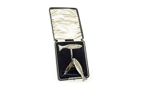 Lot 703 - ANGLING INTEREST - A RARE SILVER CORKSCREW AND KNIFE SET