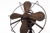 Lot 907 - AN EARLY 20TH CENTURY 'ALL-BRITISH ZEPHYR FAN'