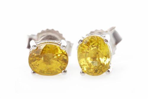 Lot 61 - A PAIR OF YELLOW SAPPHIRE EARRINGS
