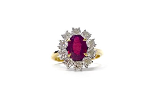 Lot 97 - AN IMPRESSIVE RUBY AND DIAMOND CLUSTER RING