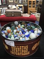 Lot 317 - A COLLECTION OF VINTAGE MARBLES