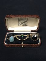 Lot 393 - A NINE CARAT GOLD STONE SET RING AND OTHER COSTUME JEWELLERY