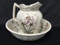 Lot 39 - A VICTORIAN TRANSFERWARE EWER AND BASIN