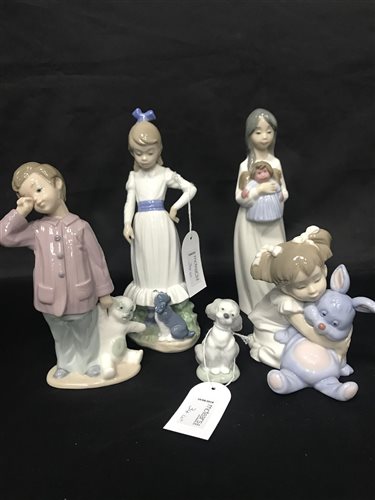 Lot 34 - A COLLECTION OF LLADRO AND NAO FIGURES