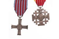 Lot 966 - A POLISH MONTE CASSINO COMMEMORATIVE CROSS ALONG WITH ANOTHER MEDAL