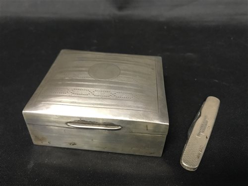 Lot 296 - GEORGE V SILVER CIGARETTE CASE WITH A SILVER PEN KNIFE