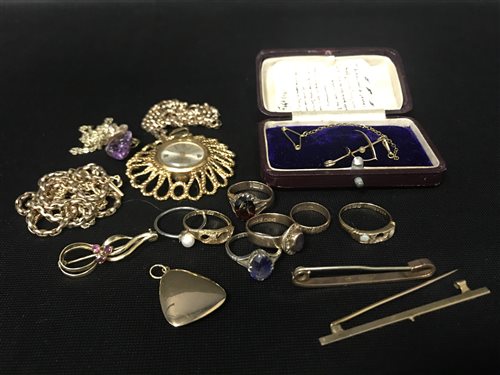 Lot 310 - TWO PLAIN GOLD BAR BROOCHES WITH OTHER JEWELLERY