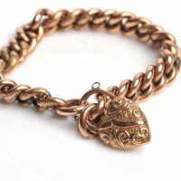 Lot 1693 - EARLY TWENTIETH CENTURY BRACELET formed by...