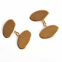 Lot 1697 - PAIR OF EIGHTEEN CARAT GOLD CUFFLINKS of oval...