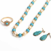 Lot 1705 - GROUP OF TURQUOISE JEWELLERY comprising of a...