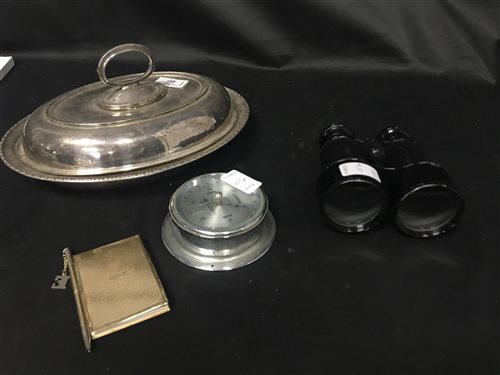 Lot 457 - A SMALL BAROMETER, BINOCULARS AND OTHER COLLECTABLES