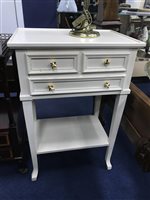 Lot 193 - A MODERN WHITE PAINTED SIDE TABLE AND LAMP