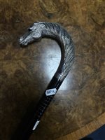 Lot 185 - A MODERN WALKING STICK WITH SILVER HORSES HEAD HANDLE