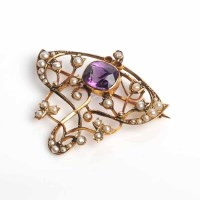 Lot 1752 - EDWARDIAN AMETHYST AND SEED PEARL SET PENDANT...