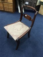 Lot 322 - AN EARLY 20TH CENTURY MAHOGANY DINING SUITE